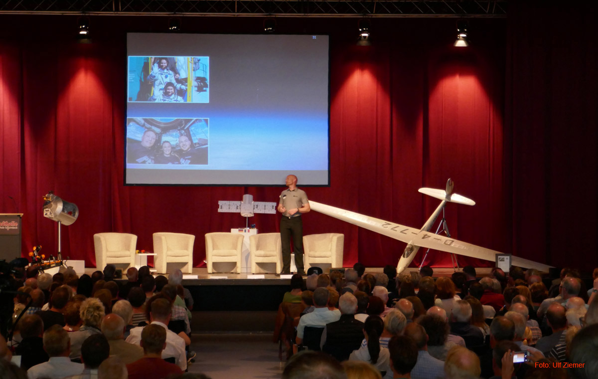Alexander Gerst sprach am Tag der Luft- und Raumfahrt in Osterholz-Scharmbeck 2019